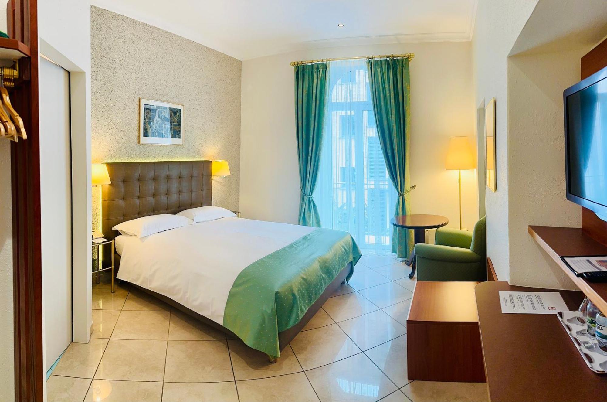 Western Bellevue Au Hotel 4*